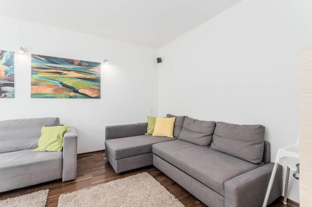 Chill Apartments Kabaty Family Warschau Exterior foto